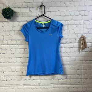 Small Under Armor Polyester T shirt